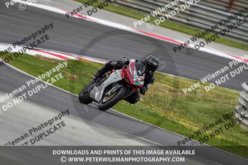 cadwell no limits trackday;cadwell park;cadwell park photographs;cadwell trackday photographs;enduro digital images;event digital images;eventdigitalimages;navarra;no limits trackdays;peter wileman photography;racing digital images;trackday digital images;trackday photos
